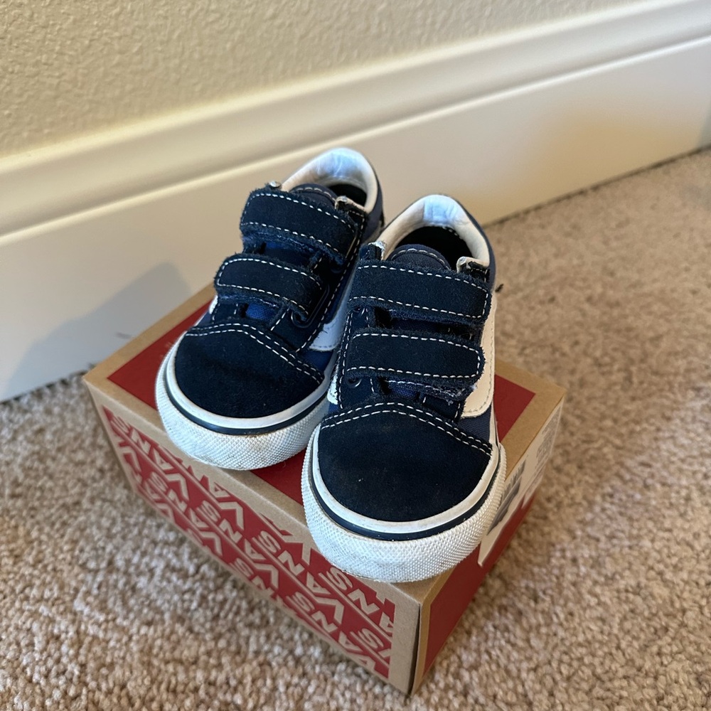 Toddler Old Skool Velcro Vans - Size 5